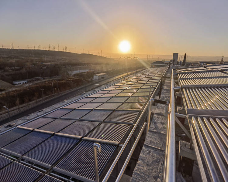 天洁公司：太阳能热水应该怎样维护？